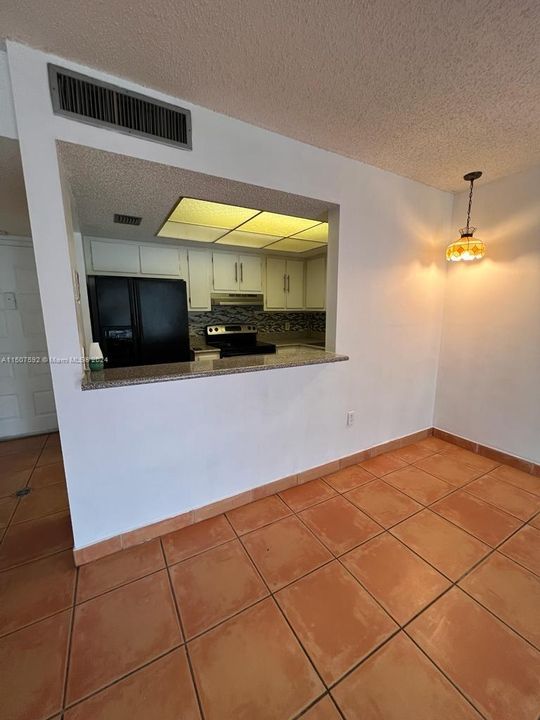 Recently Rented: $1,500 (1 beds, 1 baths, 833 Square Feet)