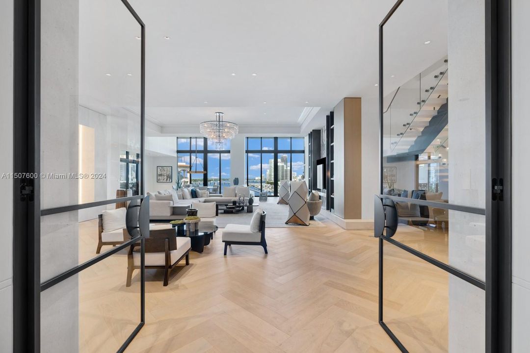 For Sale: $42,500,000 (5 beds, 5 baths, 7000 Square Feet)