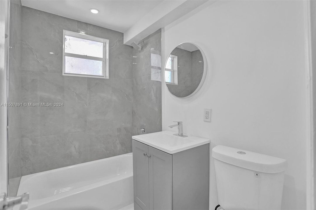 Recently Rented: $2,500 (2 beds, 1 baths, 760 Square Feet)