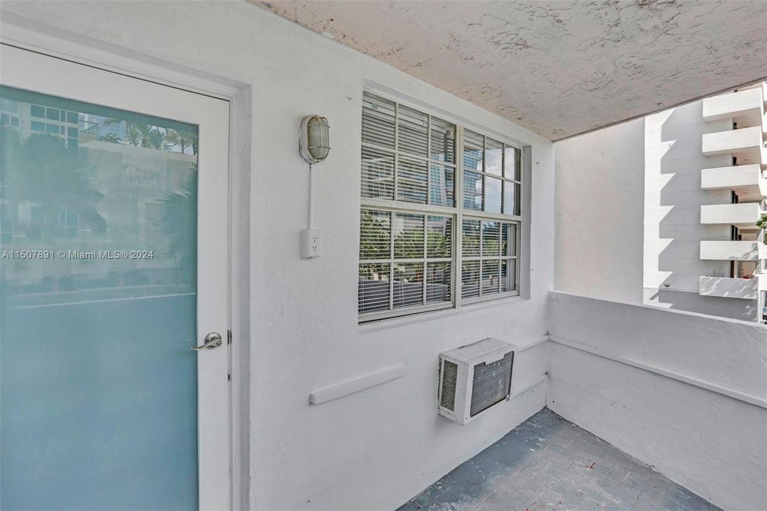 Recently Rented: $2,500 (2 beds, 1 baths, 760 Square Feet)