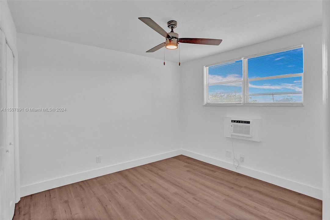 Recently Rented: $2,500 (2 beds, 1 baths, 760 Square Feet)