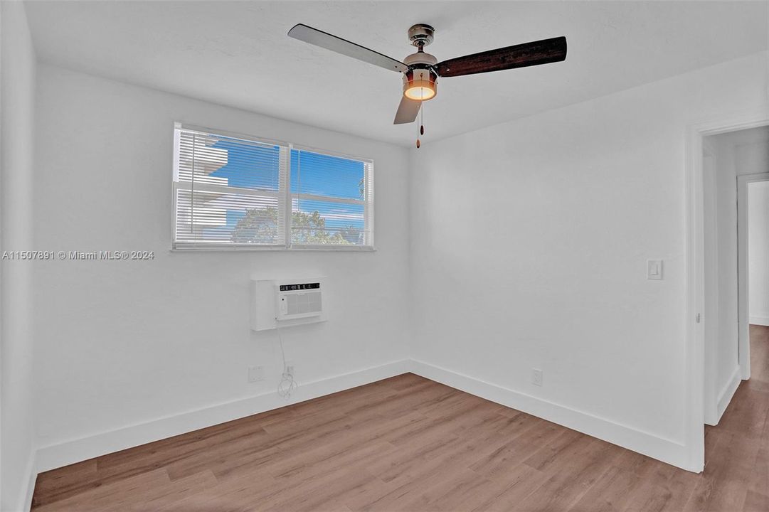 Recently Rented: $2,500 (2 beds, 1 baths, 760 Square Feet)