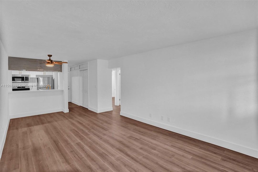 Recently Rented: $2,500 (2 beds, 1 baths, 760 Square Feet)