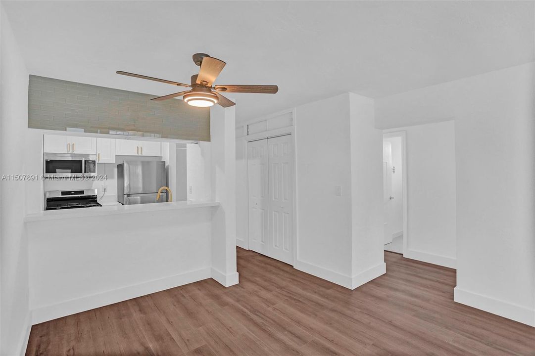 Recently Rented: $2,500 (2 beds, 1 baths, 760 Square Feet)