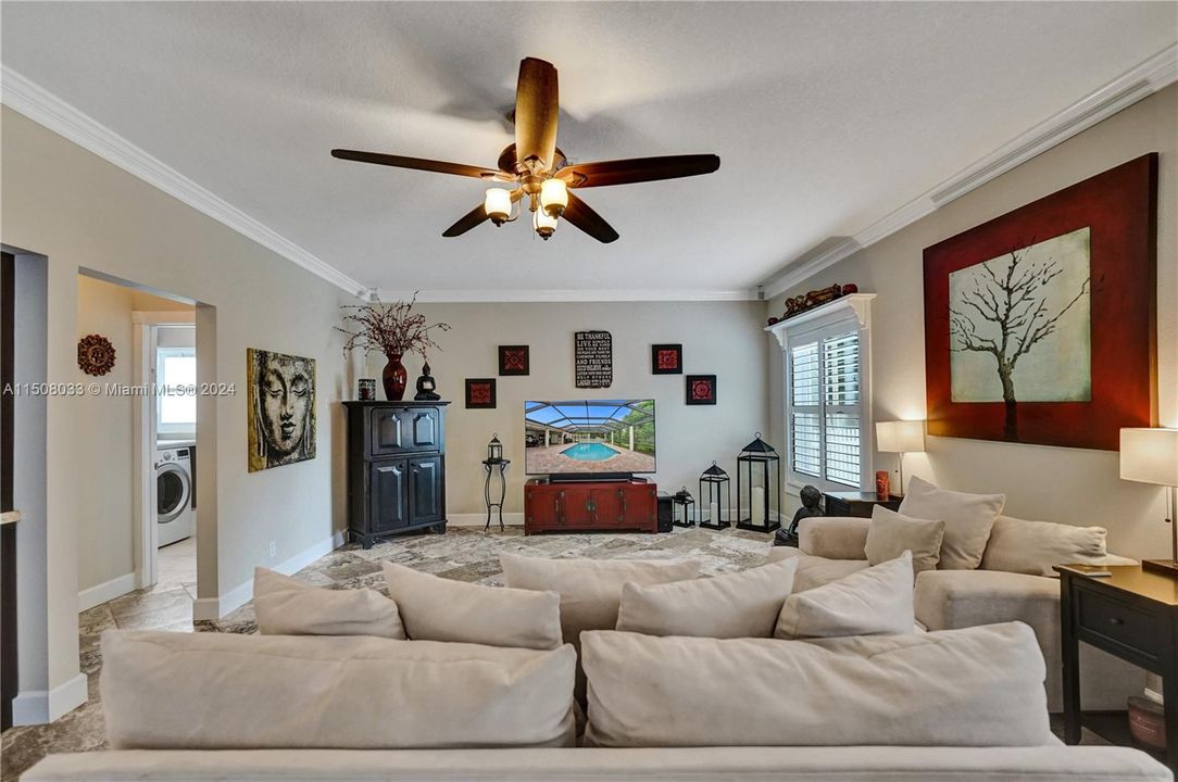 Recently Sold: $1,095,000 (4 beds, 2 baths, 2896 Square Feet)