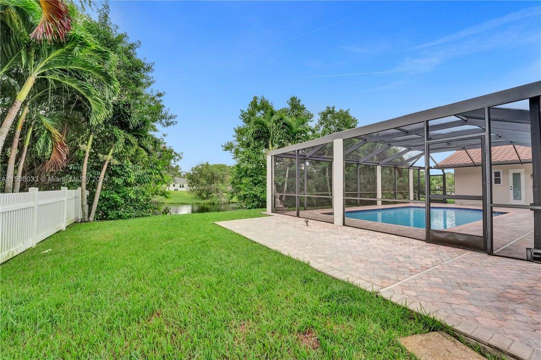 Recently Sold: $1,095,000 (4 beds, 2 baths, 2896 Square Feet)