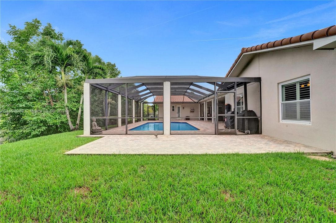 Recently Sold: $1,095,000 (4 beds, 2 baths, 2896 Square Feet)