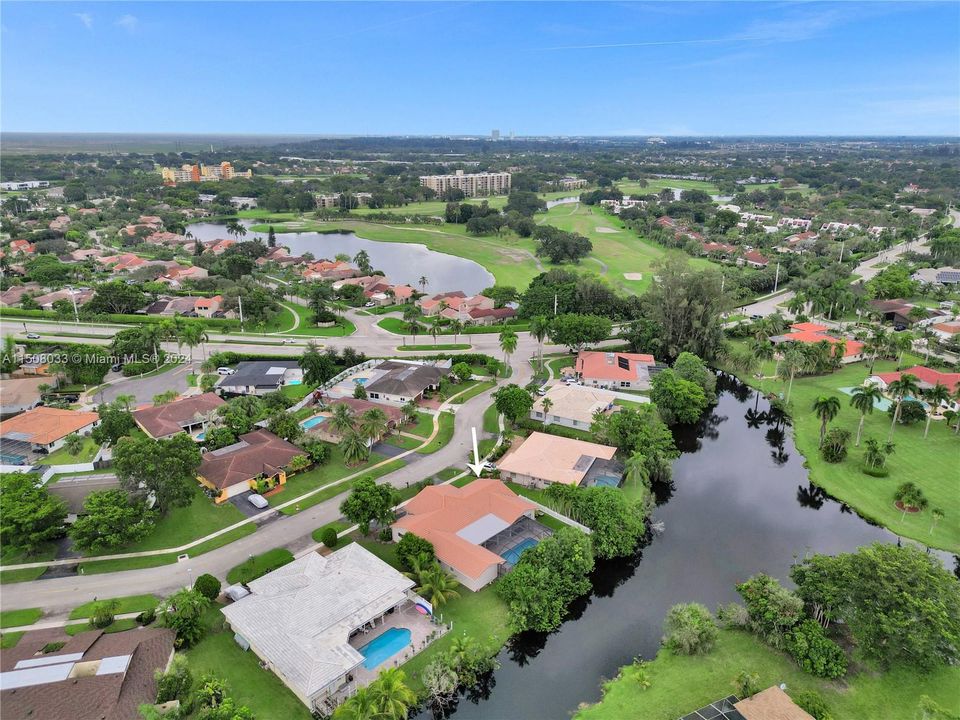 Recently Sold: $1,095,000 (4 beds, 2 baths, 2896 Square Feet)