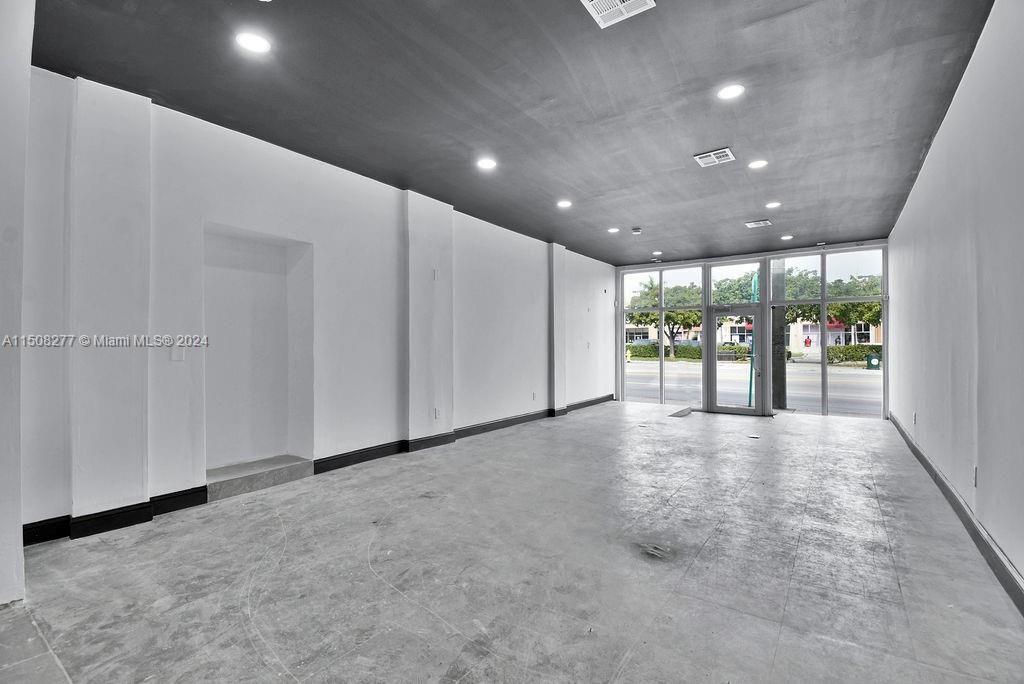 Recientemente alquilado: $2,250 (0 camas, 0 baños, 0 Pies cuadrados)