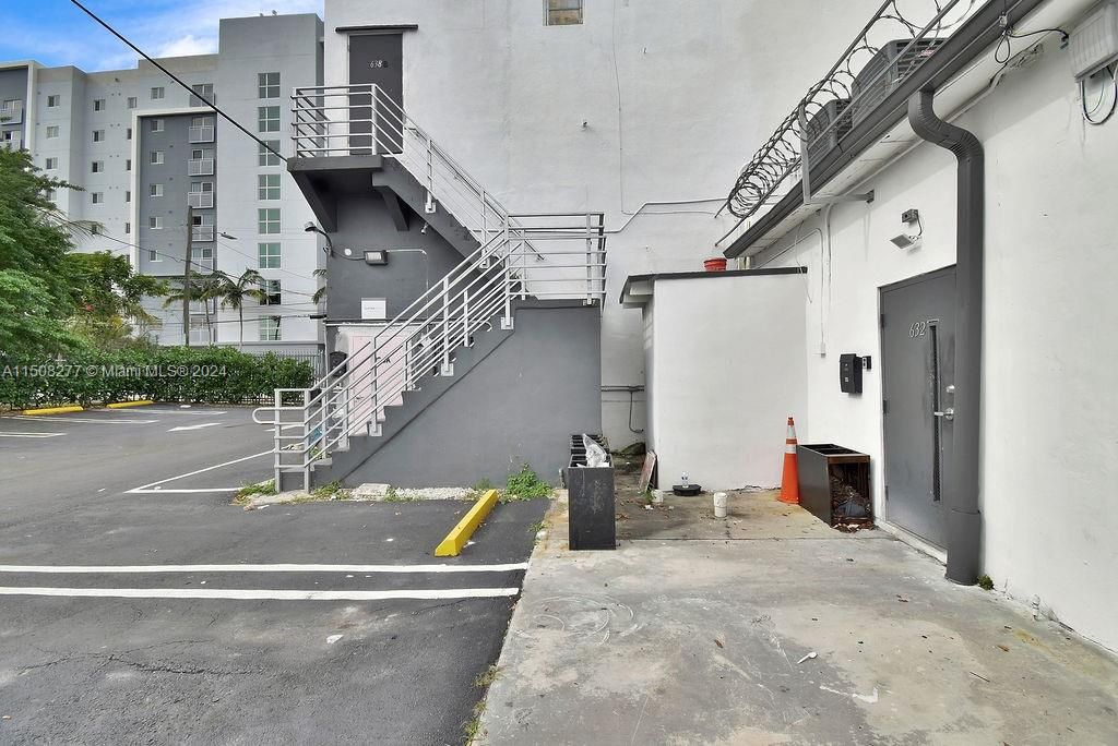 Recientemente alquilado: $2,250 (0 camas, 0 baños, 0 Pies cuadrados)