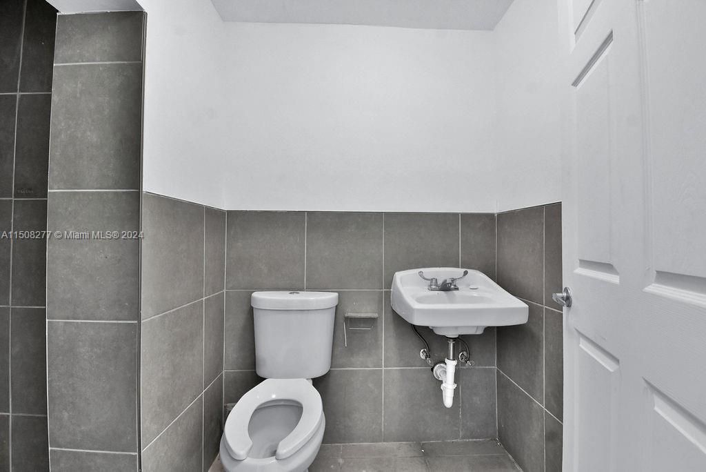 Recientemente alquilado: $2,250 (0 camas, 0 baños, 0 Pies cuadrados)