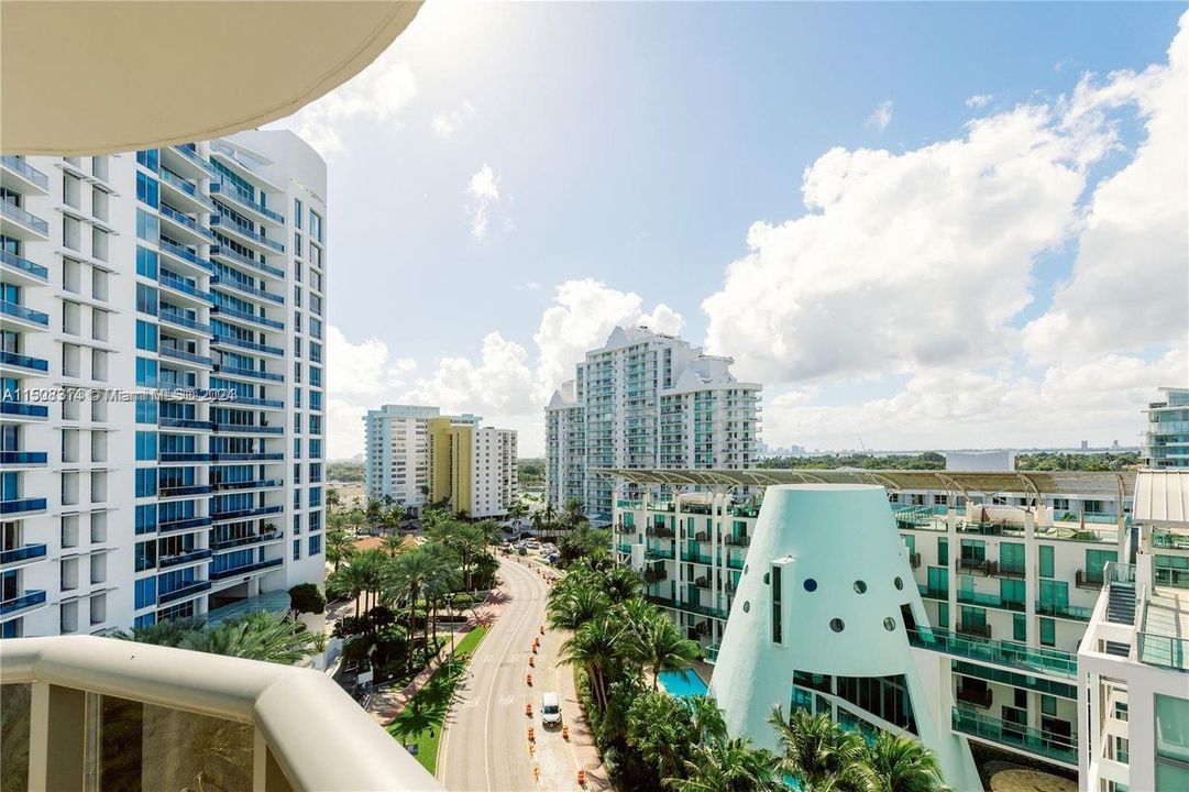 Recently Sold: $418,000 (1 beds, 2 baths, 1280 Square Feet)