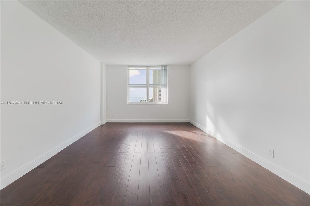 Recently Sold: $585,000 (2 beds, 2 baths, 1248 Square Feet)