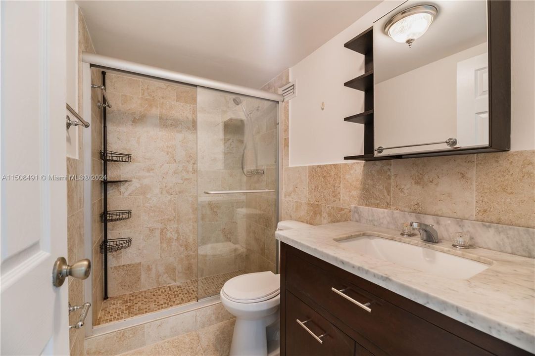 Recently Sold: $585,000 (2 beds, 2 baths, 1248 Square Feet)