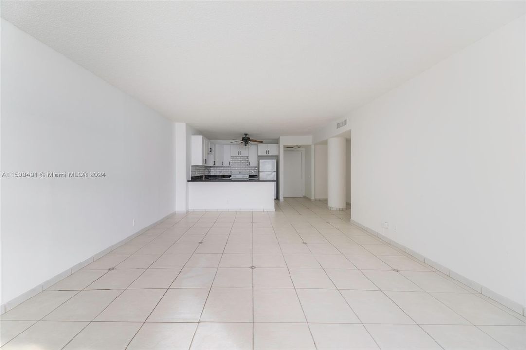 Recently Sold: $585,000 (2 beds, 2 baths, 1248 Square Feet)