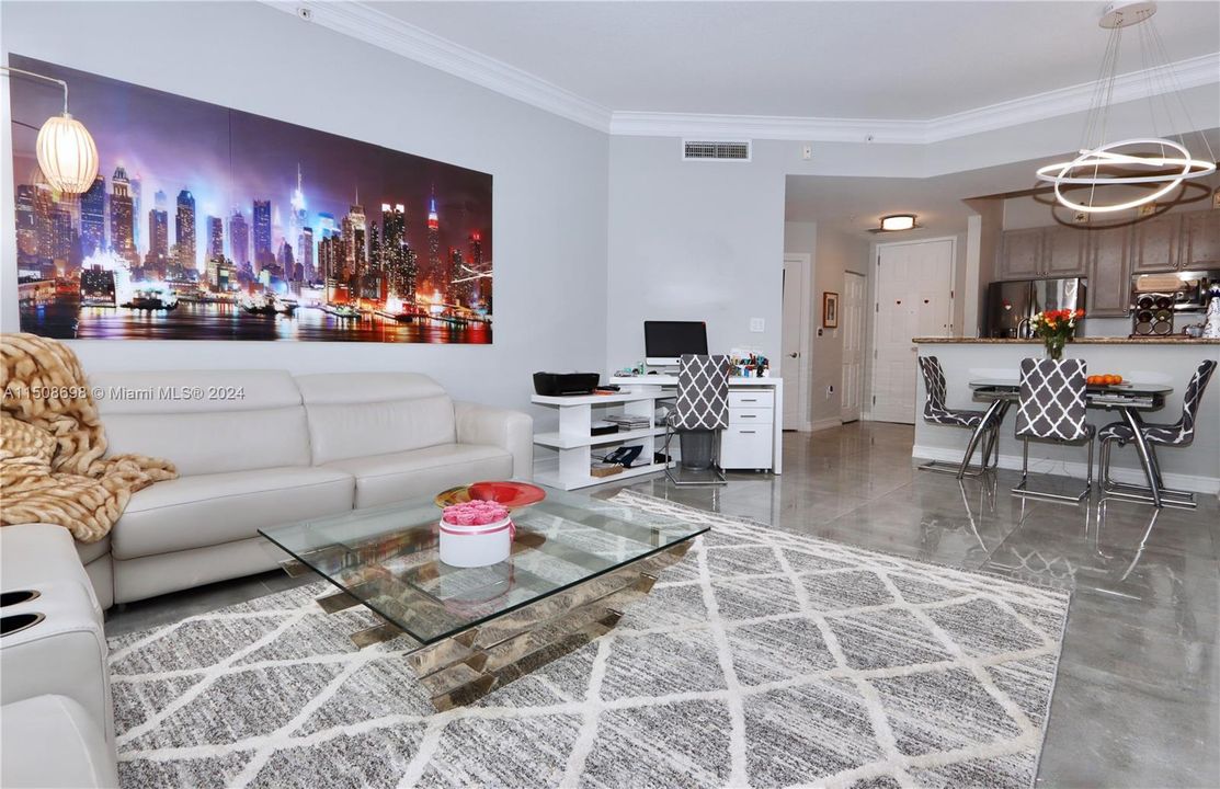 For Sale: $399,000 (1 beds, 1 baths, 836 Square Feet)