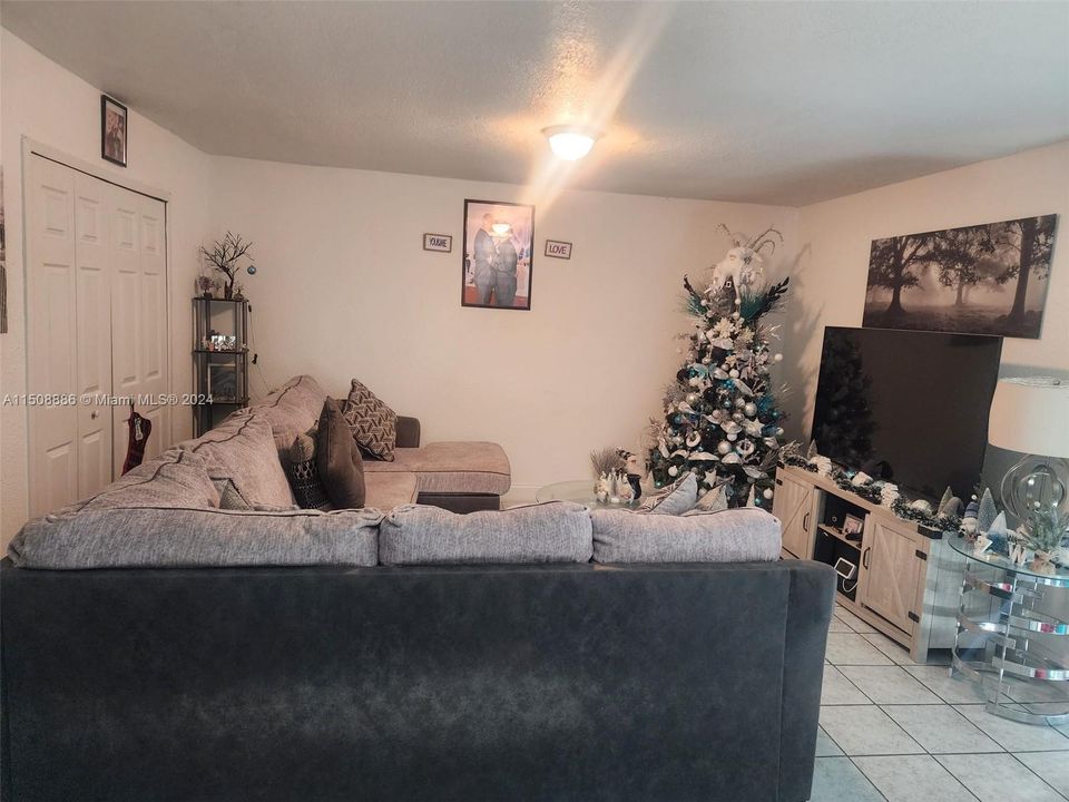 Active With Contract: $115,000 (1 beds, 1 baths, 0 Square Feet)