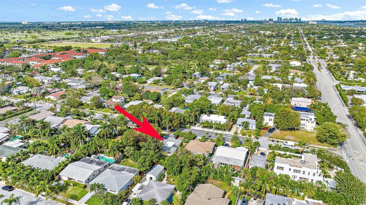 Recently Sold: $575,000 (2 beds, 2 baths, 1105 Square Feet)