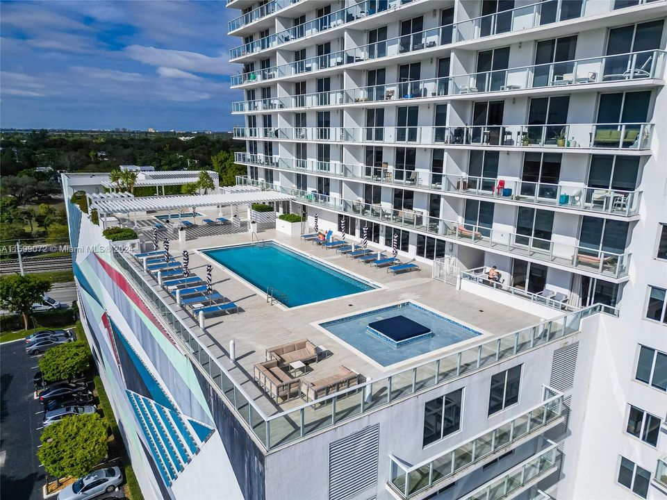 Recently Rented: $2,750 (1 beds, 1 baths, 616 Square Feet)