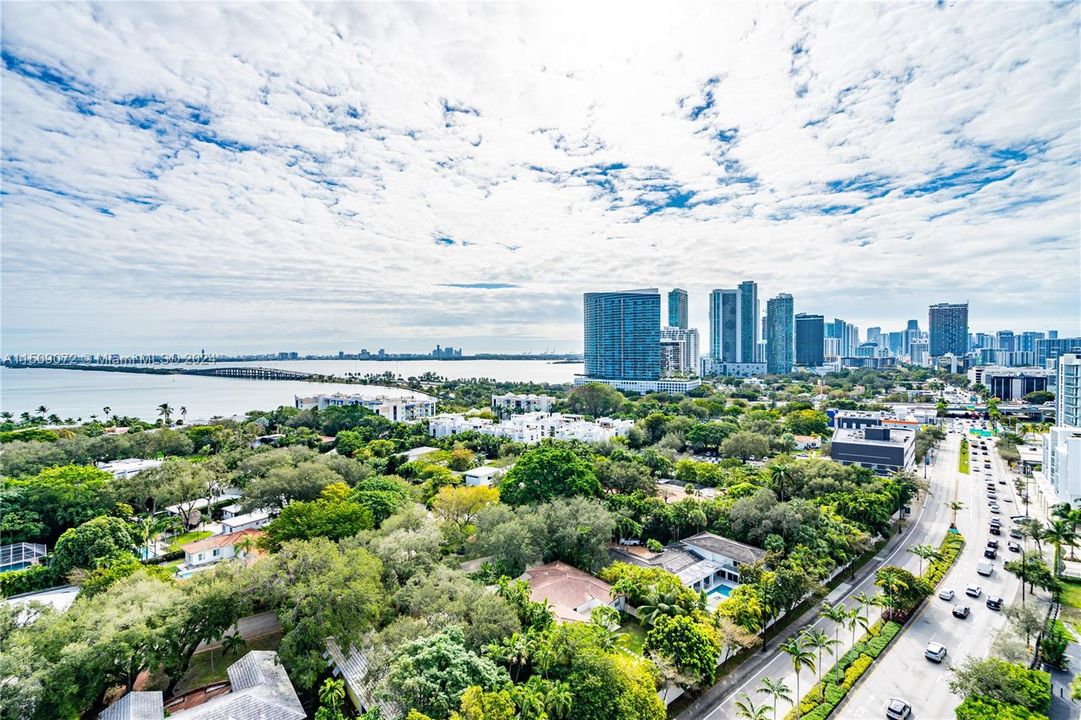 Recently Rented: $2,750 (1 beds, 1 baths, 616 Square Feet)