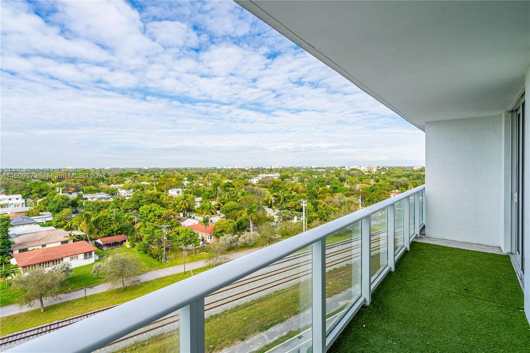 Recently Rented: $2,750 (1 beds, 1 baths, 616 Square Feet)