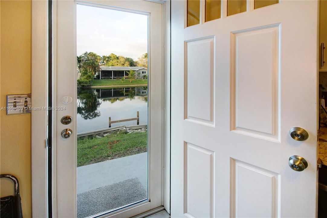 Recently Sold: $589,000 (0 beds, 0 baths, 1995 Square Feet)