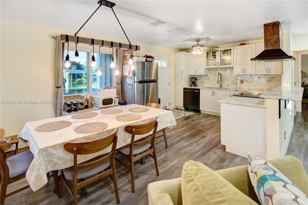 Recently Sold: $589,000 (0 beds, 0 baths, 1995 Square Feet)