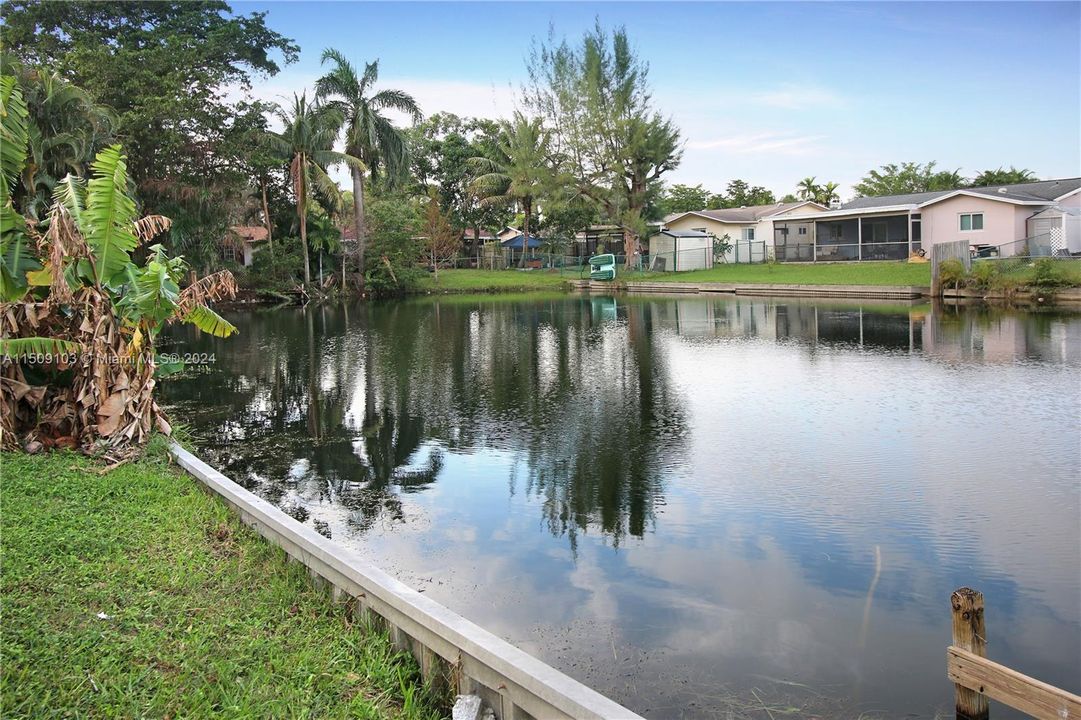 Recently Sold: $589,000 (0 beds, 0 baths, 1995 Square Feet)