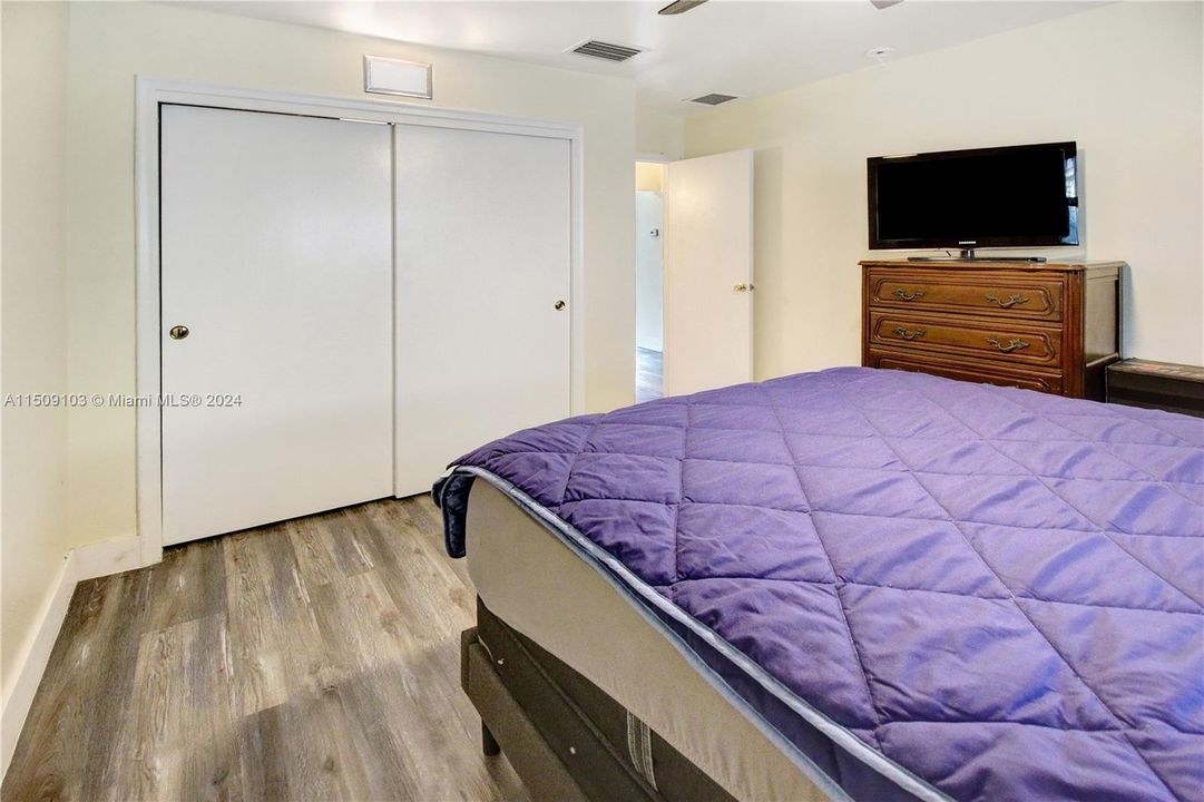 Recently Sold: $589,000 (0 beds, 0 baths, 1995 Square Feet)