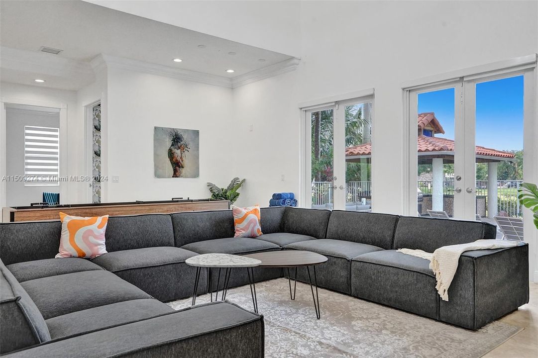 Недавно арендовано: $22,995 (9 спален, 7 ванн, 8368 Квадратных фут)