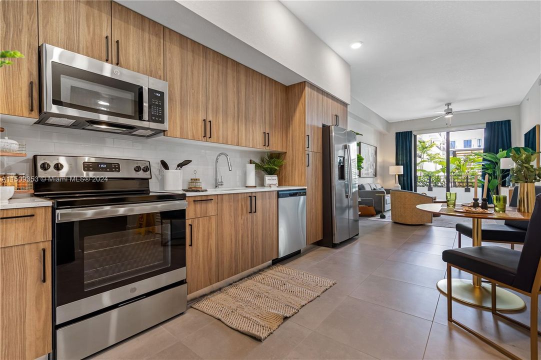 Recently Rented: $4,016 (3 beds, 2 baths, 0 Square Feet)