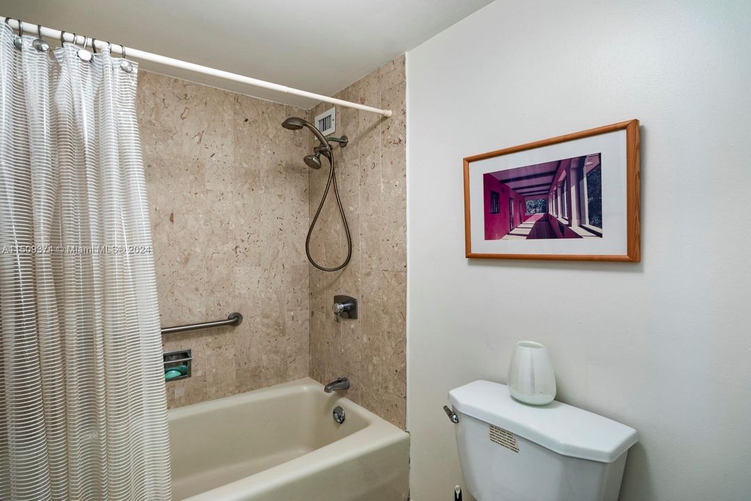 最近售出: $125,000 (2 贝兹, 2 浴室, 1460 平方英尺)
