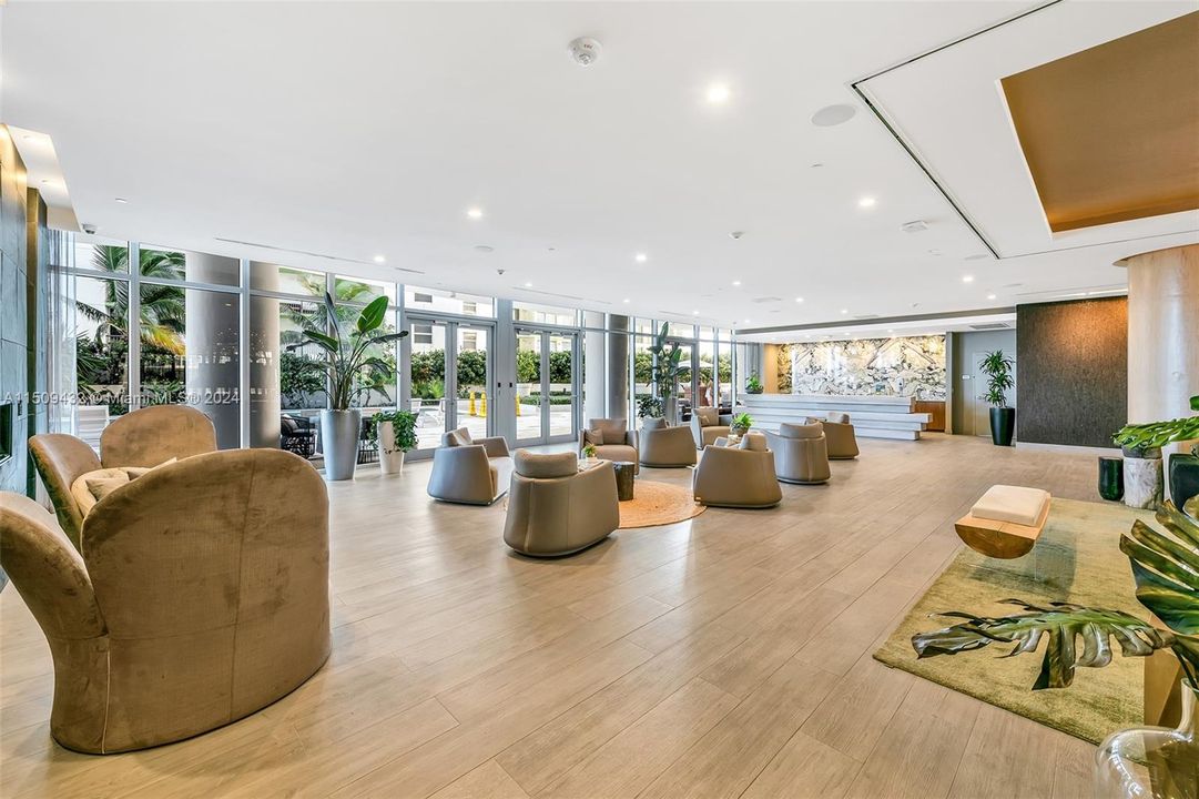 Недавно продано: $589,900 (1 спален, 1 ванн, 759 Квадратных фут)