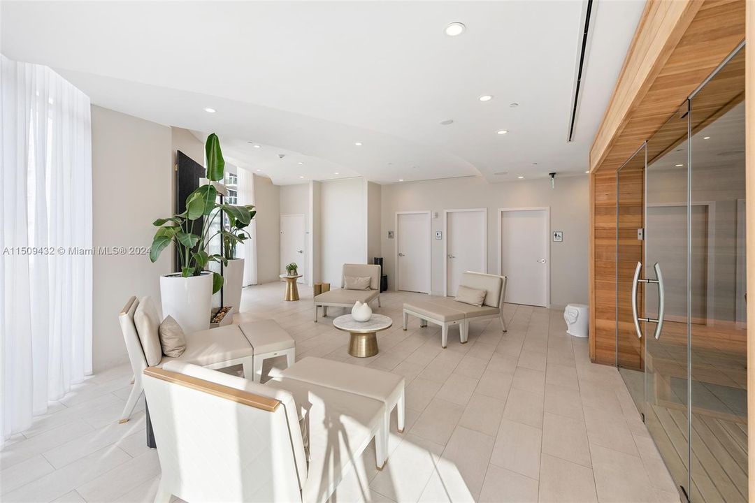 Недавно продано: $589,900 (1 спален, 1 ванн, 759 Квадратных фут)