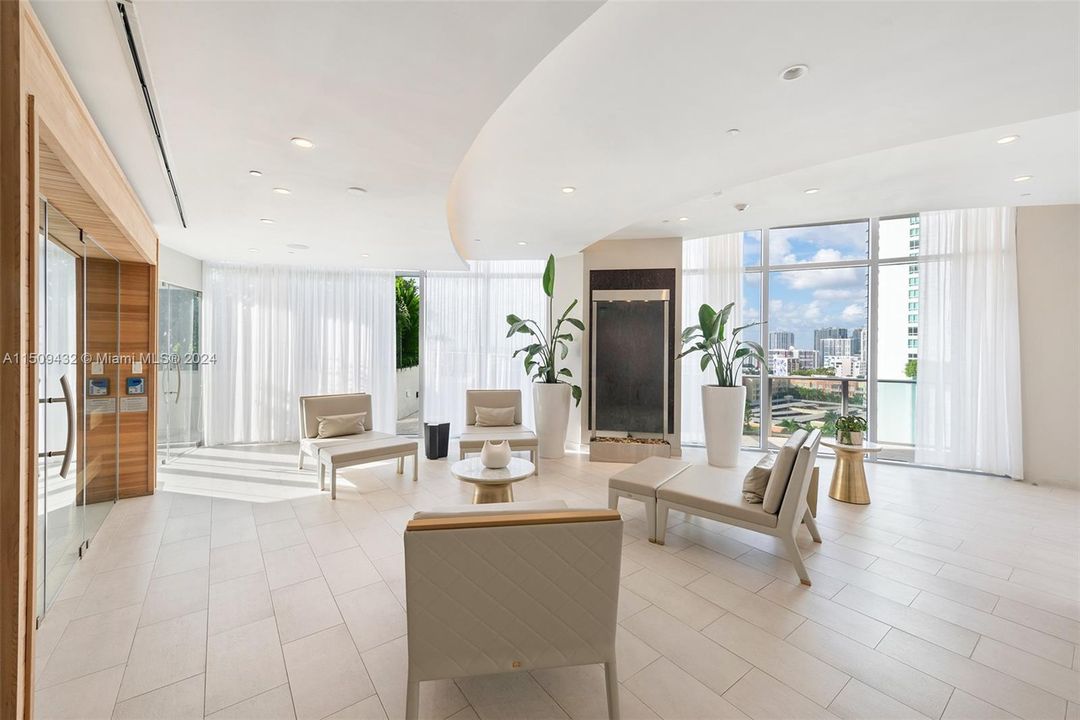 Недавно продано: $589,900 (1 спален, 1 ванн, 759 Квадратных фут)