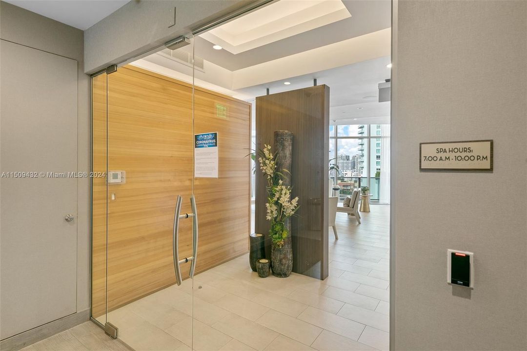 Недавно продано: $589,900 (1 спален, 1 ванн, 759 Квадратных фут)