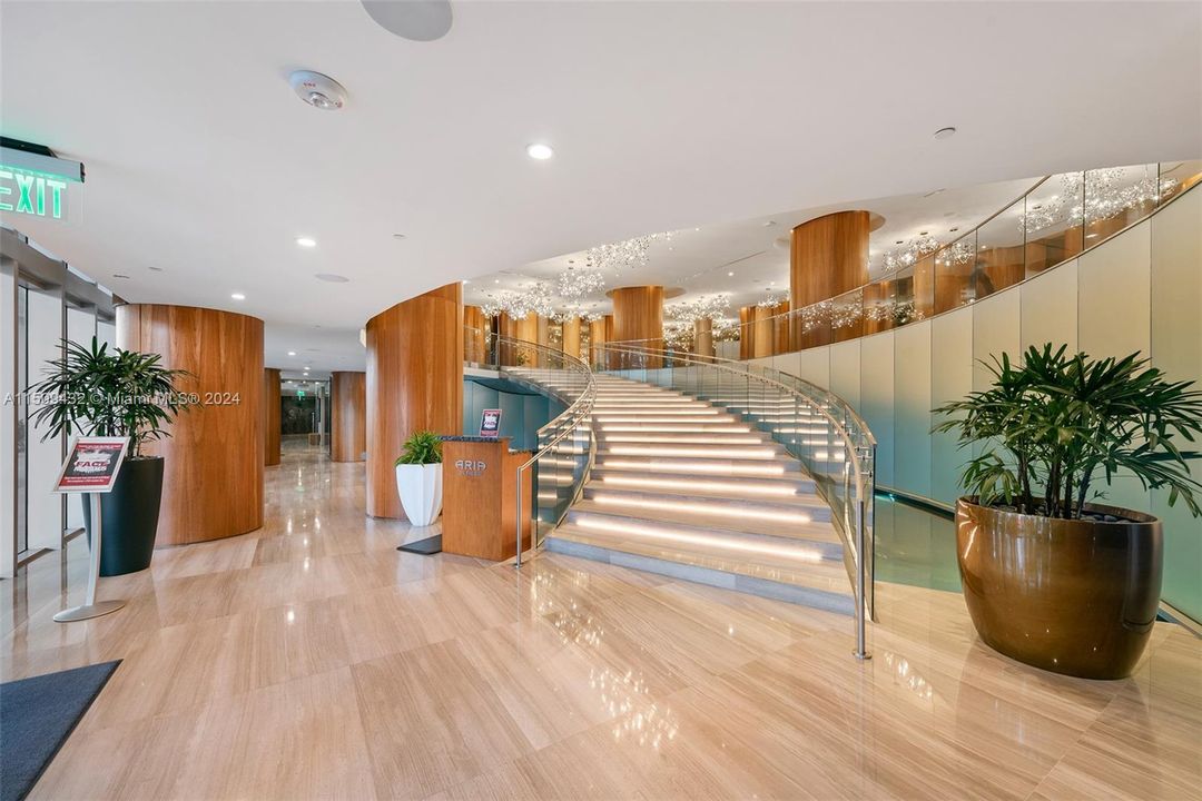 Недавно продано: $589,900 (1 спален, 1 ванн, 759 Квадратных фут)