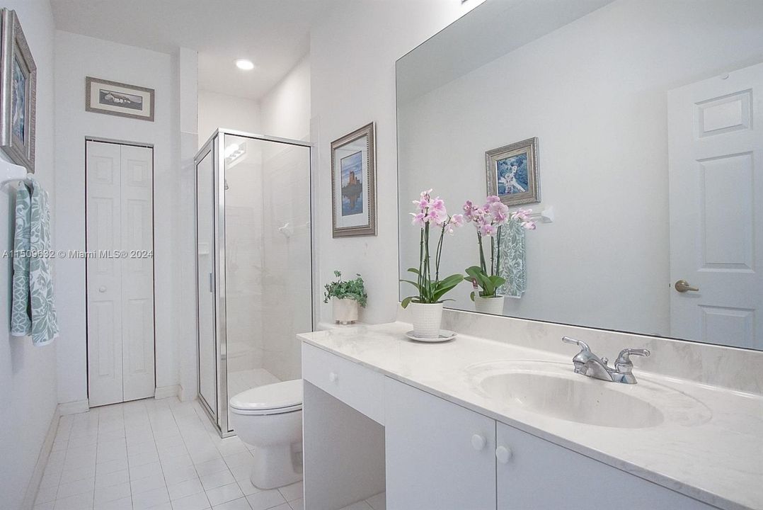 Недавно продано: $452,000 (2 спален, 2 ванн, 1253 Квадратных фут)