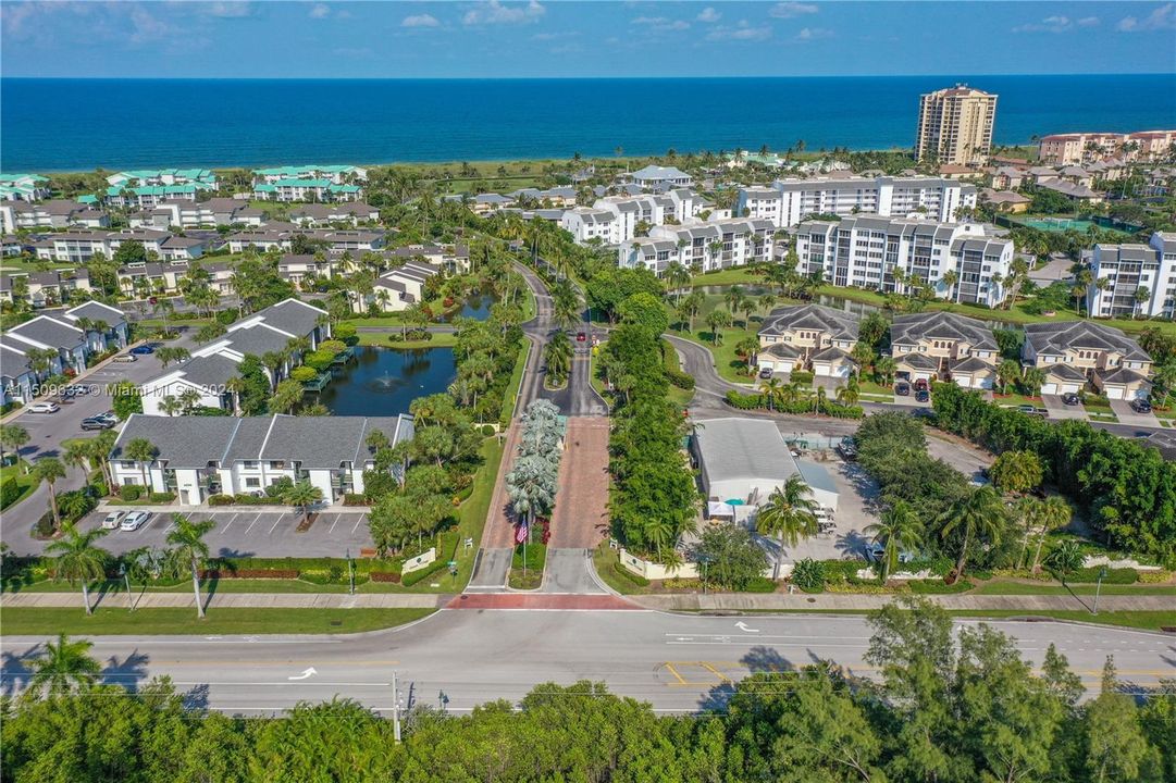 Недавно продано: $452,000 (2 спален, 2 ванн, 1253 Квадратных фут)