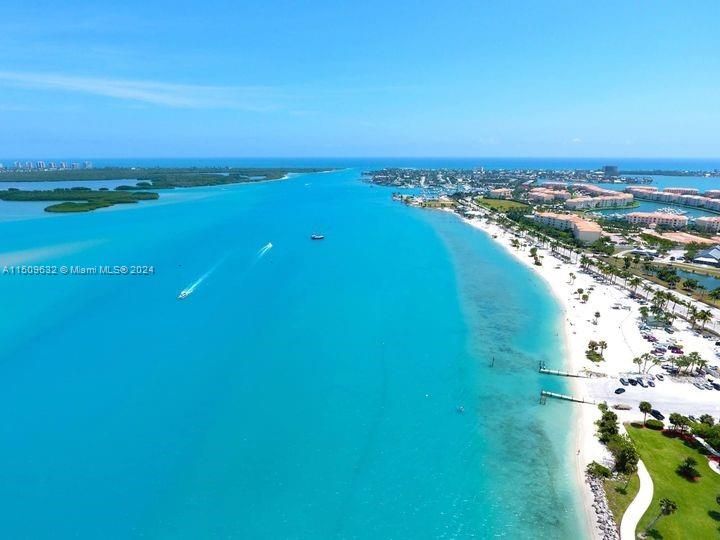 Недавно продано: $452,000 (2 спален, 2 ванн, 1253 Квадратных фут)