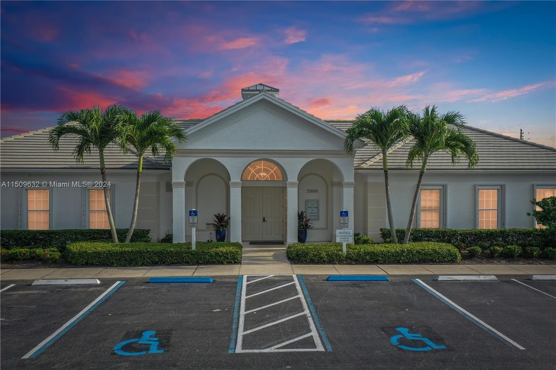 Недавно продано: $452,000 (2 спален, 2 ванн, 1253 Квадратных фут)