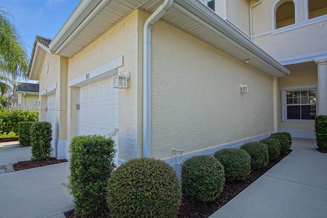 Недавно продано: $452,000 (2 спален, 2 ванн, 1253 Квадратных фут)