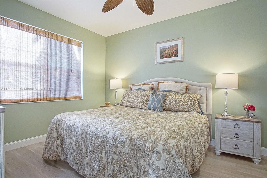 Недавно продано: $452,000 (2 спален, 2 ванн, 1253 Квадратных фут)