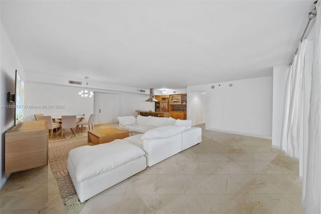 Recently Sold: $1,150,000 (2 beds, 2 baths, 1782 Square Feet)