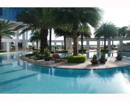 Recently Rented: $6,500 (2 beds, 2 baths, 1522 Square Feet)