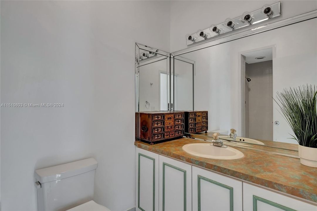 Active With Contract: $2,995,000 (4 beds, 4 baths, 4219 Square Feet)