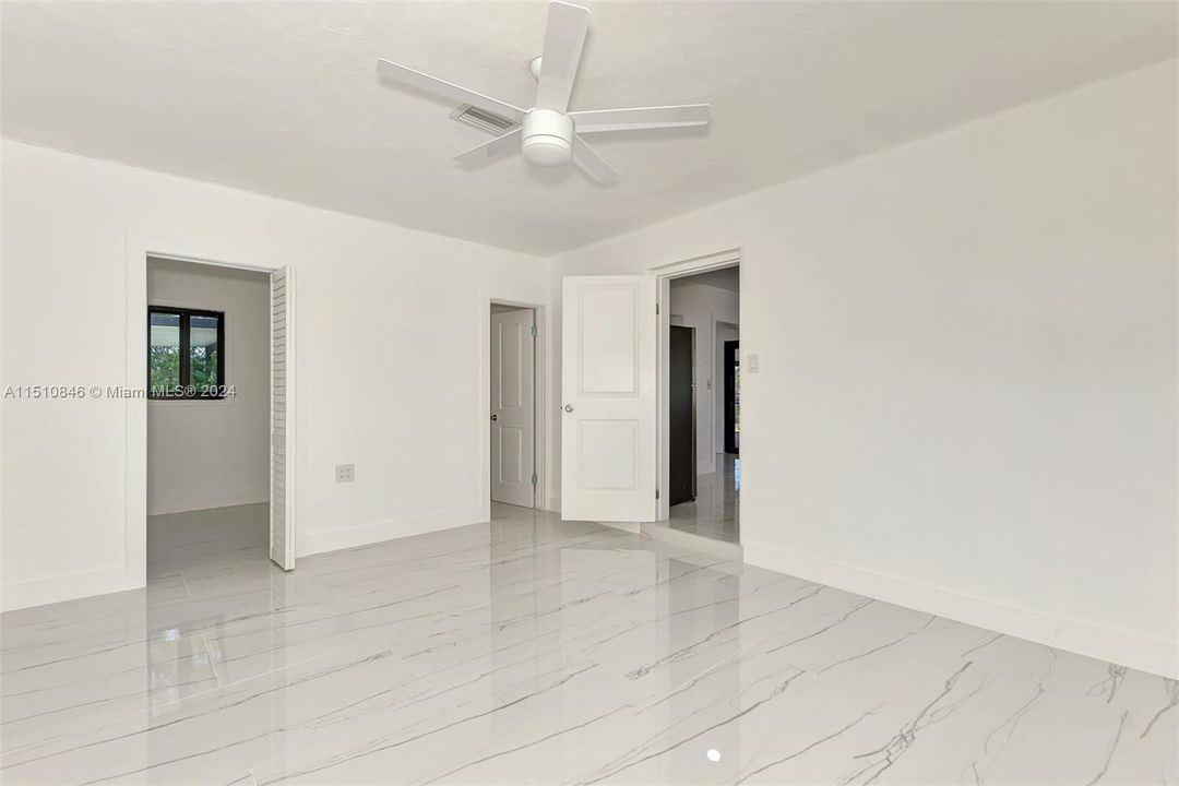 最近售出: $450,000 (3 贝兹, 2 浴室, 1756 平方英尺)