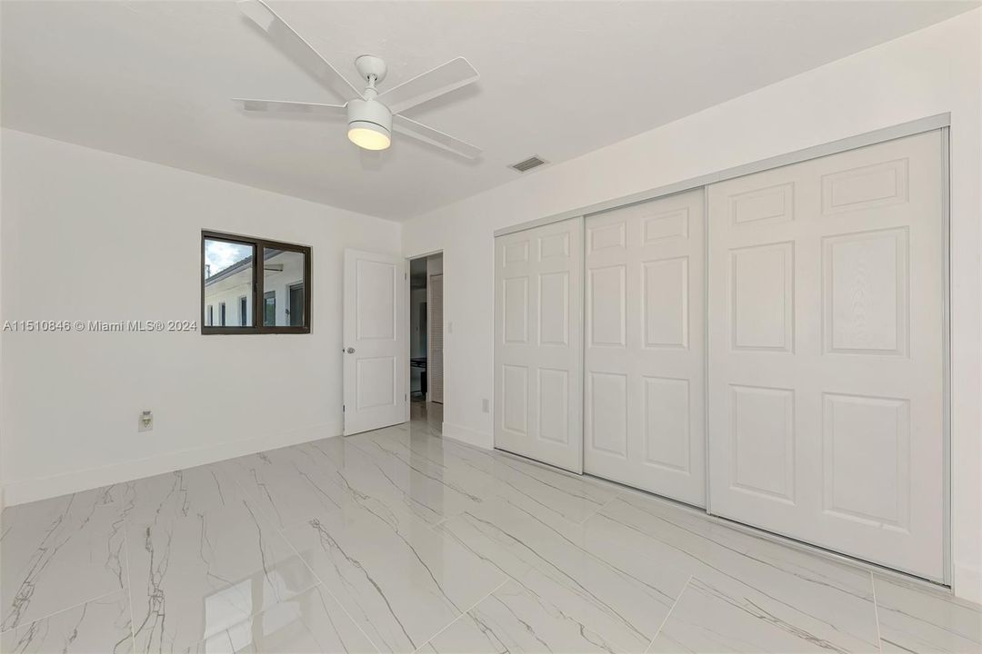 最近售出: $450,000 (3 贝兹, 2 浴室, 1756 平方英尺)