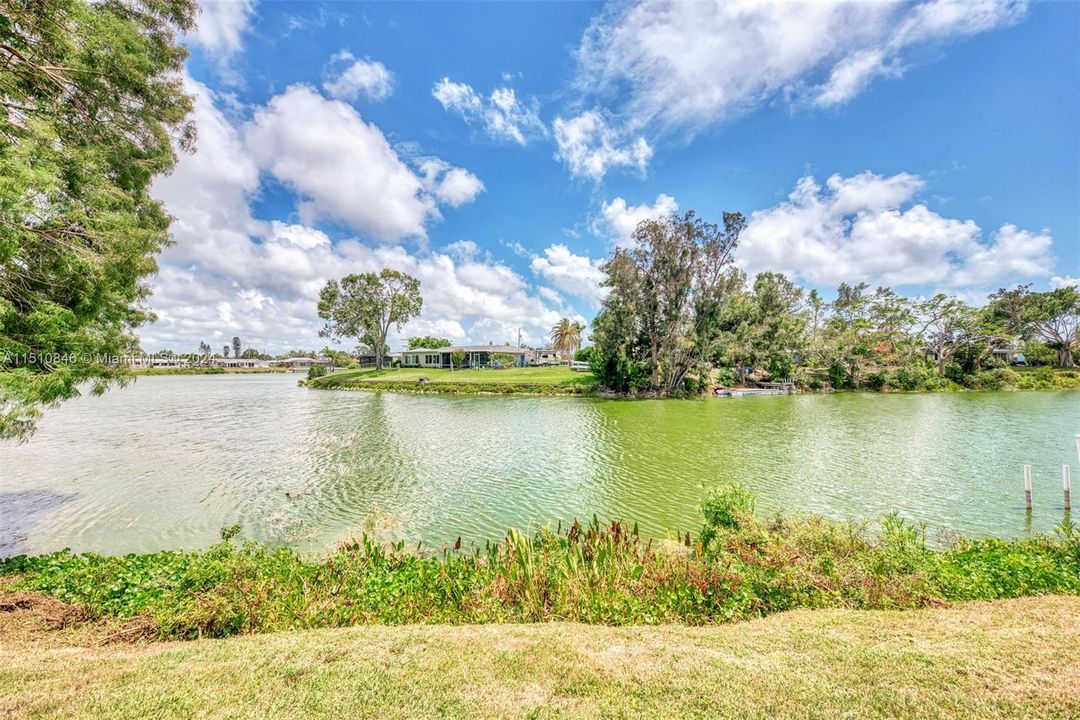 最近售出: $450,000 (3 贝兹, 2 浴室, 1756 平方英尺)