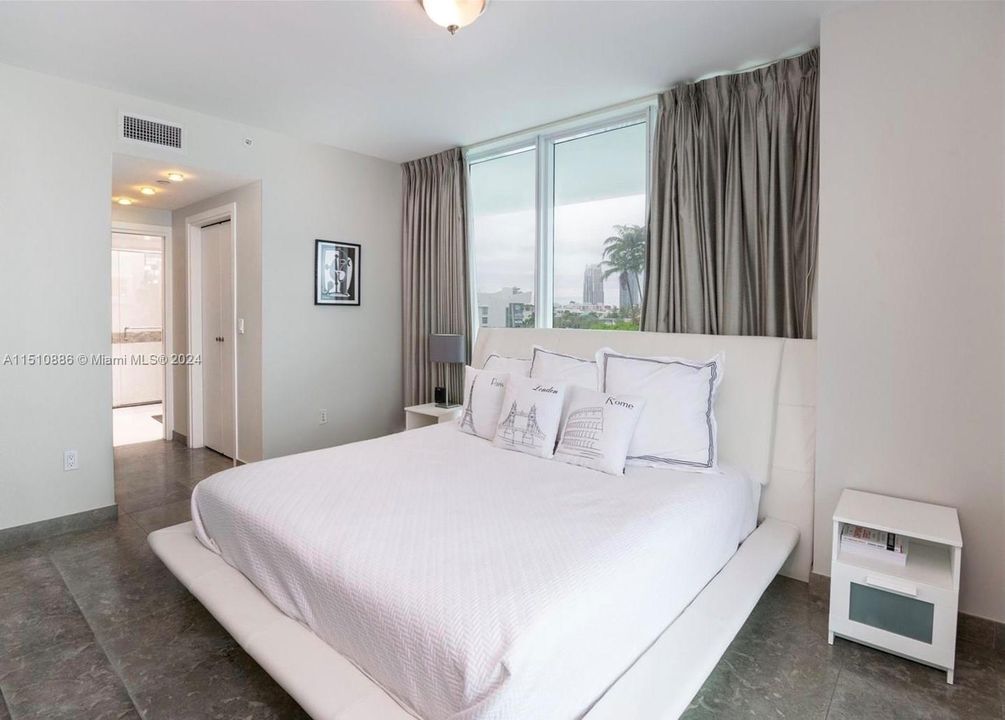 Recently Rented: $8,000 (2 beds, 2 baths, 1252 Square Feet)